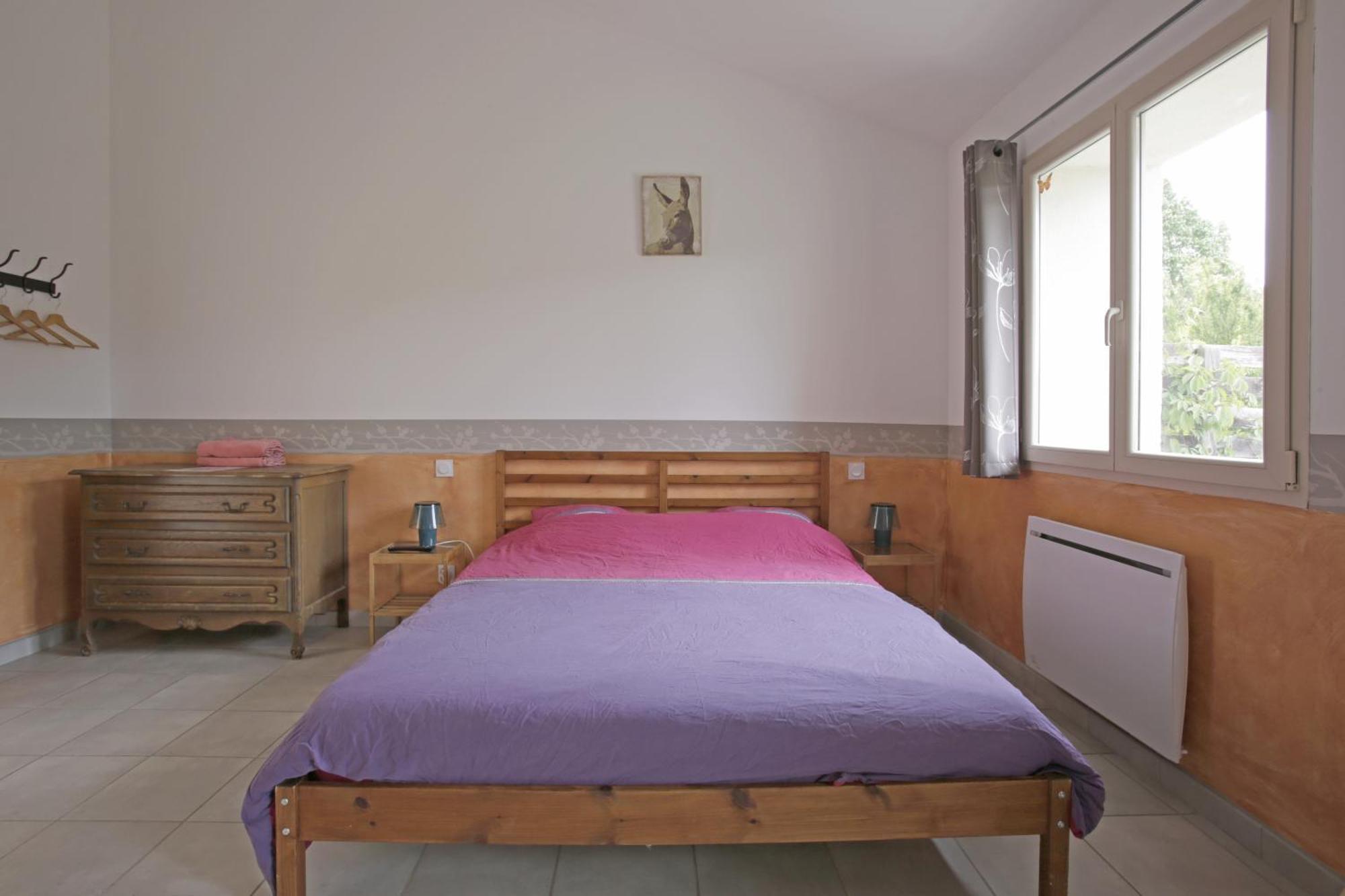 Hotel Les Anes De Forcalquier Habitación foto